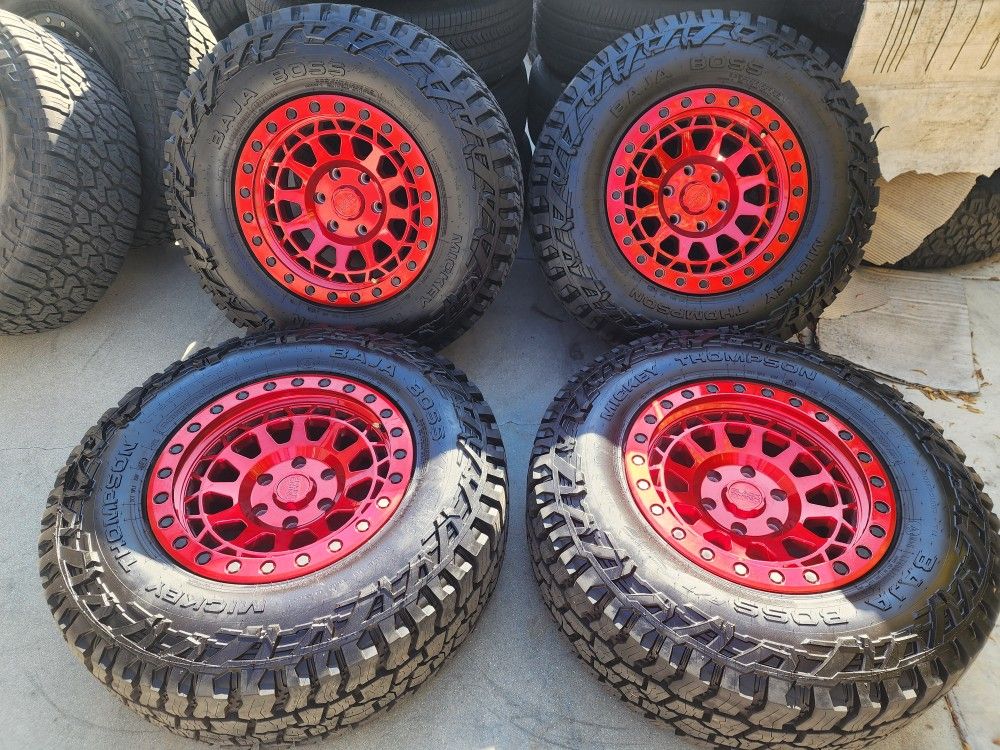 17" BLACK RHINO WHEELS
285 70 17 MICKEY THOMPSON
BAJA BOSS AT LOAD E Chevy GMC Toyota Nissan