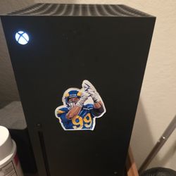 Xbox Series X W/ 1tb Seagate Card