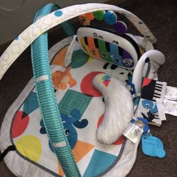 Tummy Time Mat ( Baby Einstein 4-1)