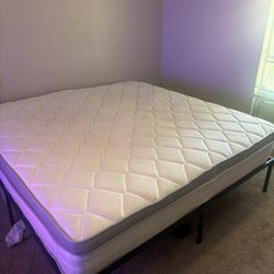 King Size Mattress, Hybrid With Cool Gel Memory Foam Top