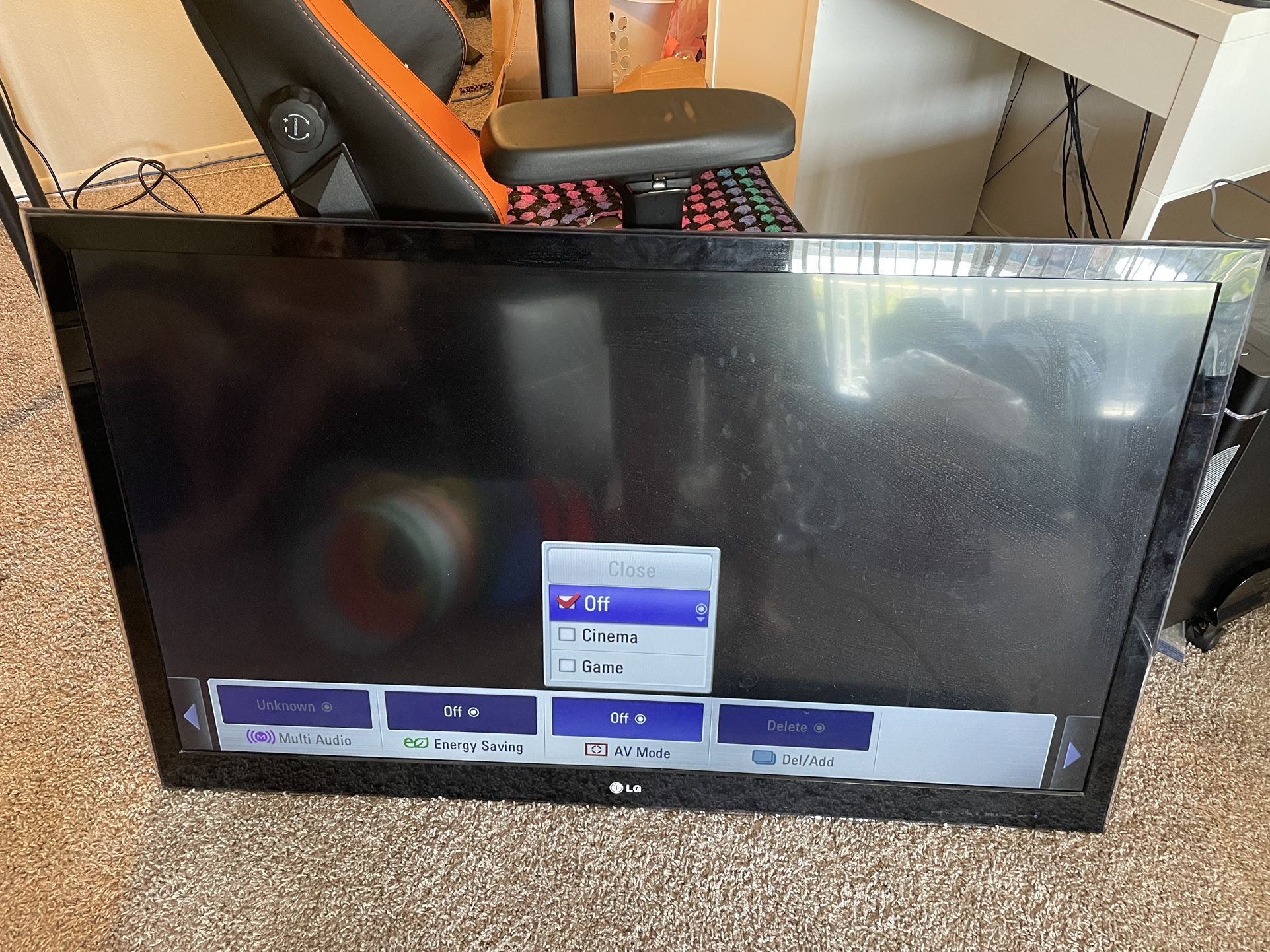 Big Flat Screen Tv With Remote