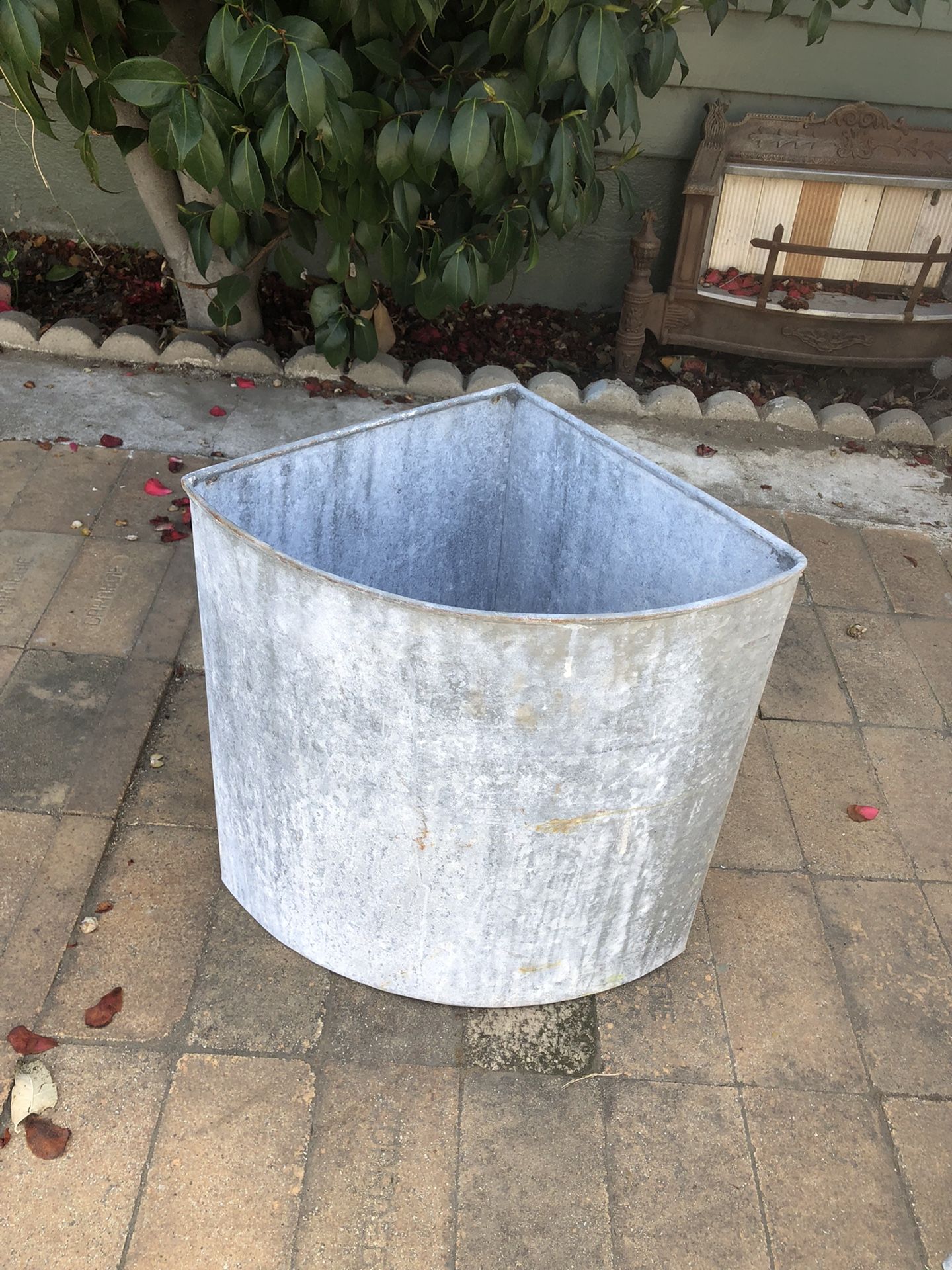 Vintage Corner Galvanized Grain Tub: