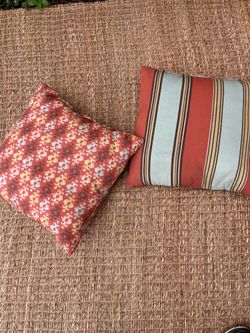 Outdoor pillows
