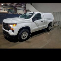 Snug Top   Camper Shell.      2023 Chevy Silverado 