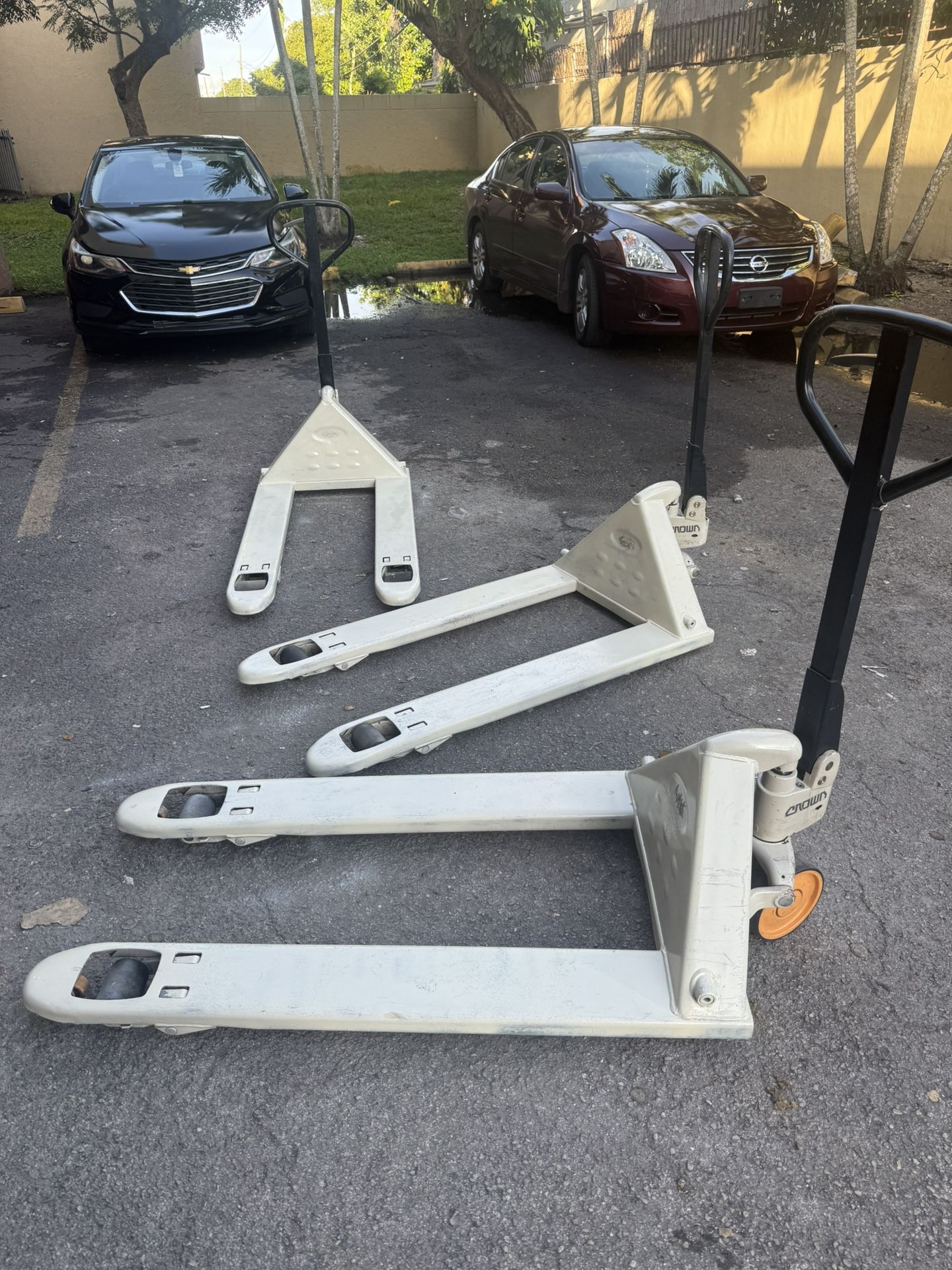 Pallet Jacks