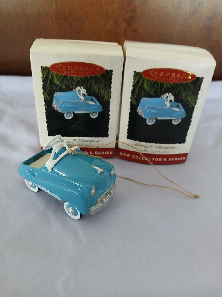 Vintage 1994 Hallmark Murry Champion Christmas Ornament