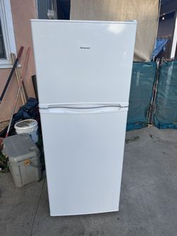 Hot point refrigerator