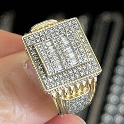 10k Diamonds Ring 6.3g