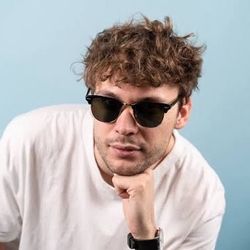 Fashion unisex Black and Gold Sunglasses aviators clubmaster frame style 