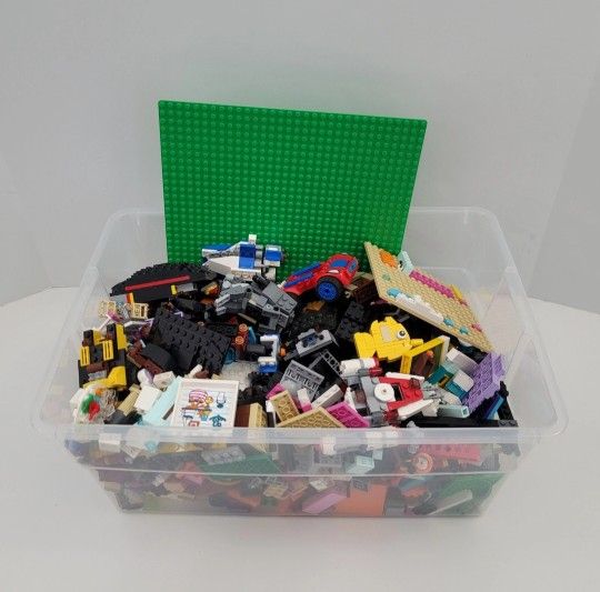 LEGO Mixed Lot 7+ Pounds - Harry Potter, Star Wars, Minecraft, Friends, Batman