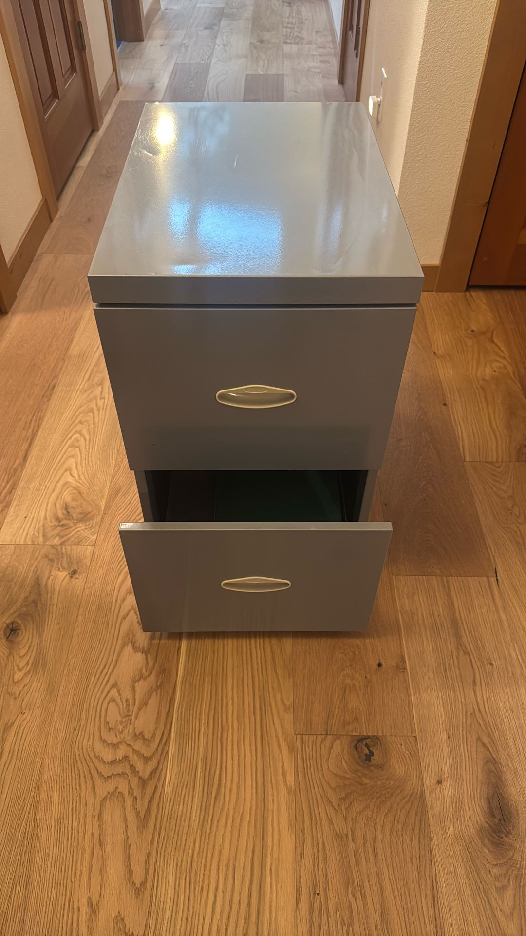 Metal File cabinet