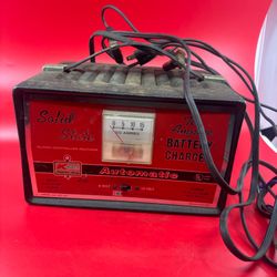 Vintage Kmart Automatic Battery Charger KM-40 10 AMP 6/12 Volt TESTED