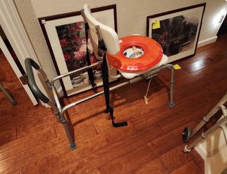 Sliding shower chair