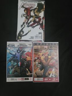 Mighty Avengers Lot – Spectrum 1st App + Dark Reign Keys