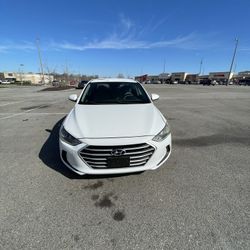 2017 Hyundai Elantra SE 4 Door 
