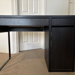 Black-brown Desk - Mint Condition 