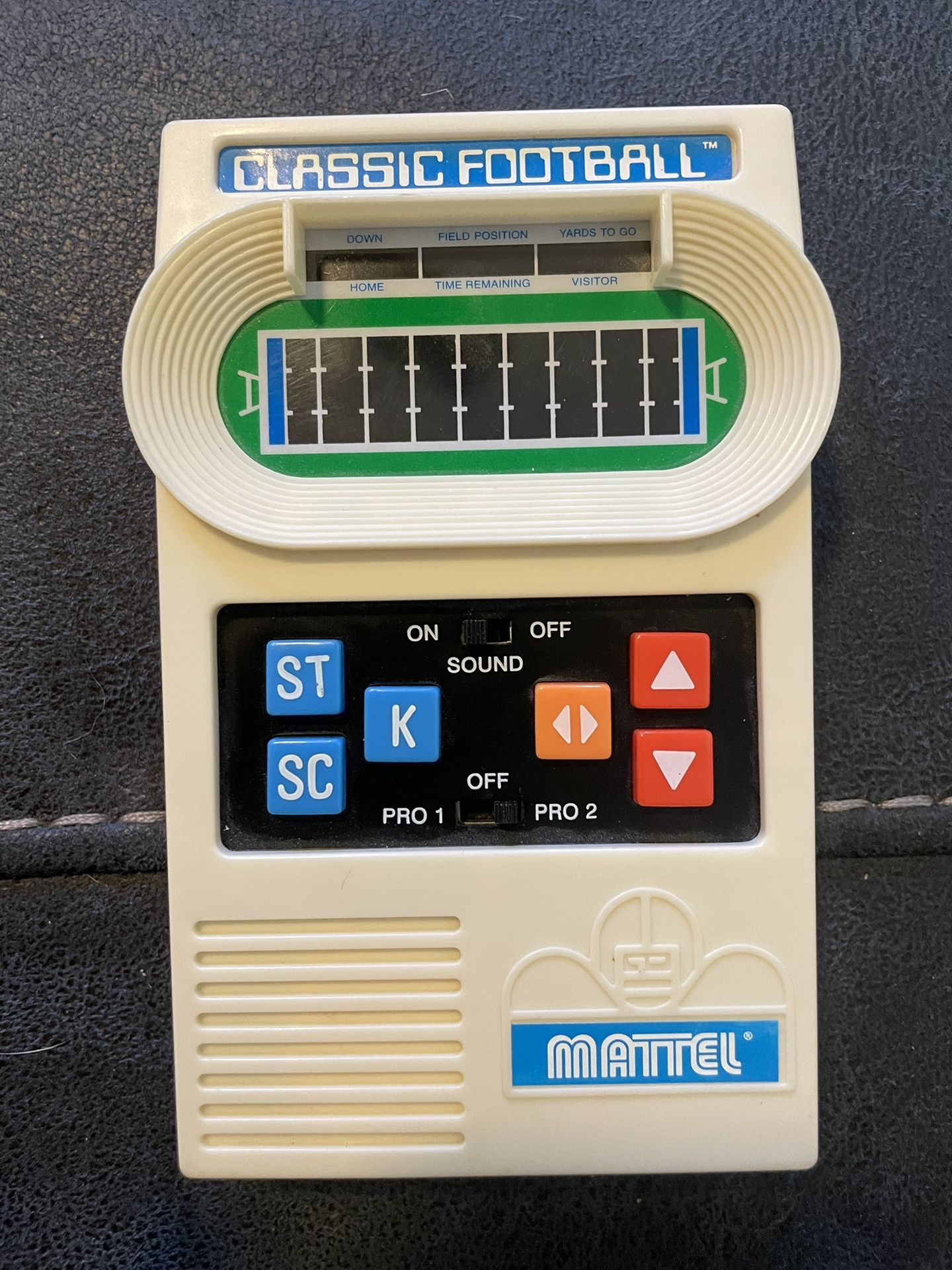 Vintage 2000 Mattel Classic Football Retro Electronic Handheld Game-clean/tested