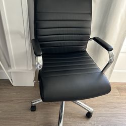 Modern black bonded Leather Office Chair