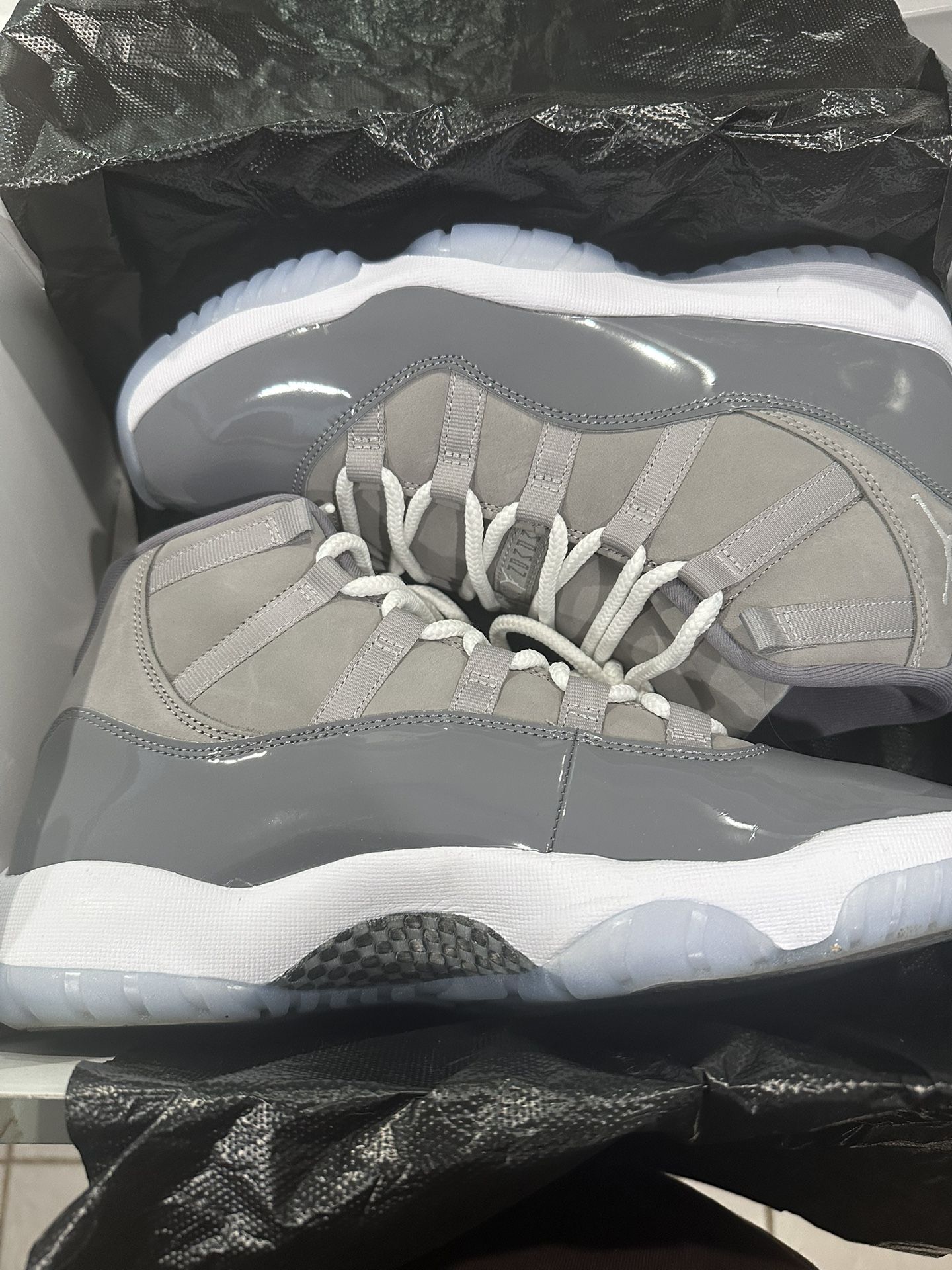 Air Jordan 11 Retro Grey