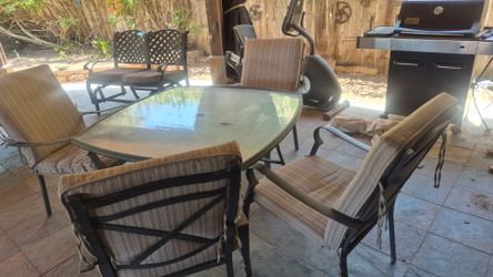 Patio set and chairs