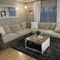 Sectional Sofa 