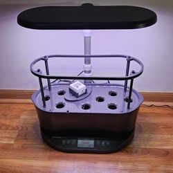 AeroGarden Bounty Basic – Premium Indoor Hydroponic Garden