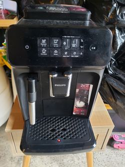 Philips 2300 Espresso Machine fully automatic with box