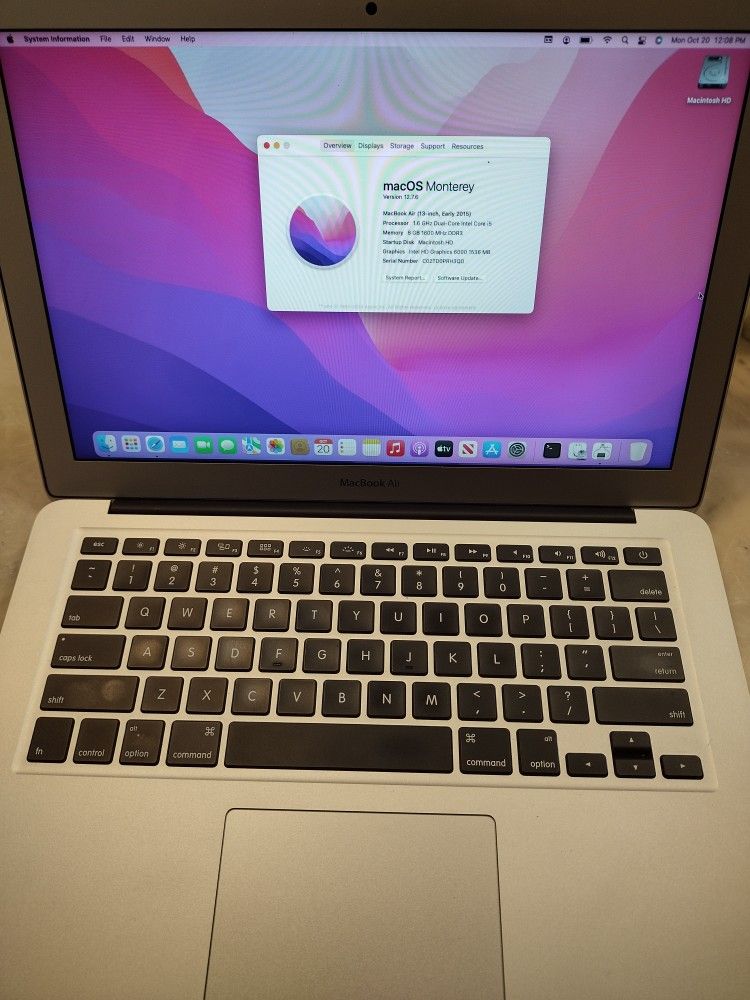 Apple MacBook Air 13". Intel Core i5, Memory 8 GB