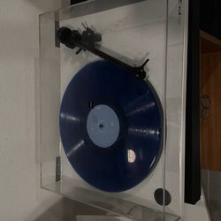 Rp1 record player and speakers set