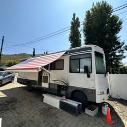 2006 Winnebago Sightseer
