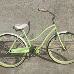 Huffy Girls Beach Cruiser 