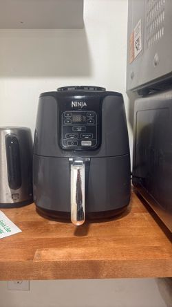 Ninja 4qt air fryer (150 orginal price)
