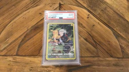 The Pokémon Company Pokemon TCG Pikachu TG05/TG30 Lost Origin TG Holo Ultra Rare PSA 8