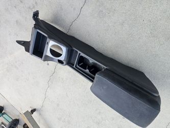 Honda Civic 2006 - 2011 Coupe 2 Doors Center Console Complete Great Condition..