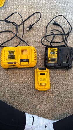 DeWalt 20V MAX Battery + 2 Working Chargers