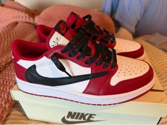 Travis Scott  size 9.5