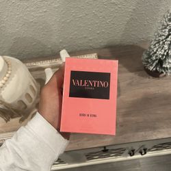 Valentino Donna Born In Roma Perfume 