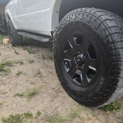 Trade 17" rims And Tires 