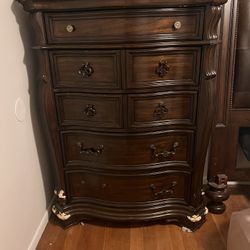 Free Dresser