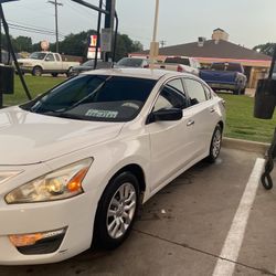 Nissan Altima S 2015