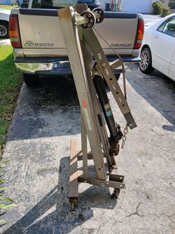 Pittsburgh 1ton Engine Hoist