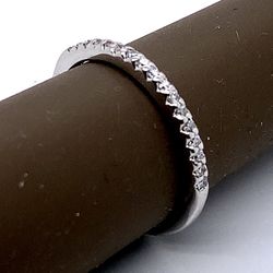 14 karat solid white gold wedding Anniversary ring band Size 7