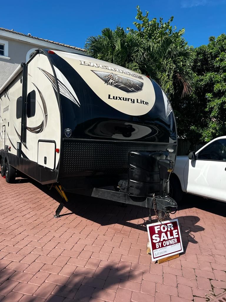 2018 Forest River Lacrosse for Sale in Miami, FL - OfferUp