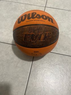 Wilson Evo Nxt NCAA Basketball