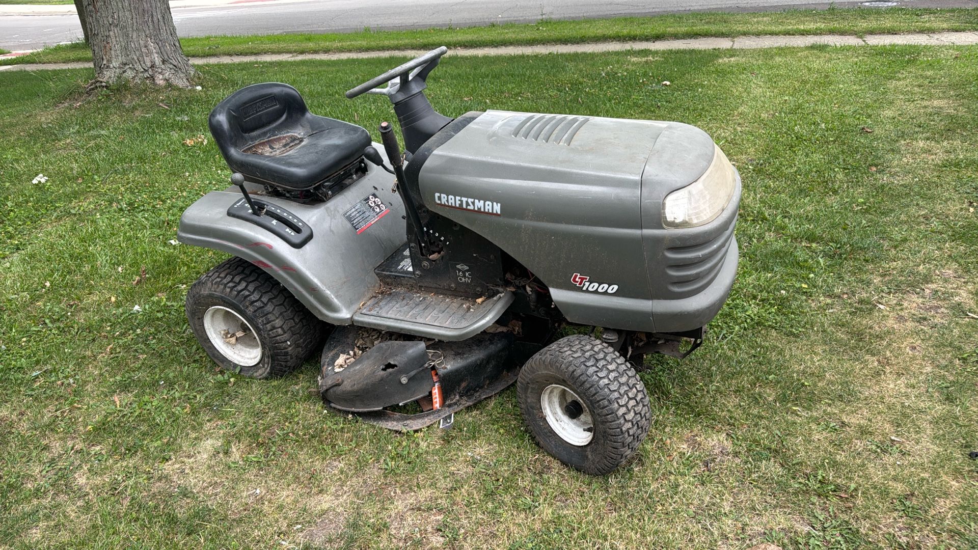 Craftsman LT1000 For Parts or Repair