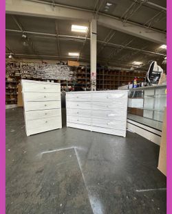 8 and 5 drawers dresser/ Five and eight drawers dresser