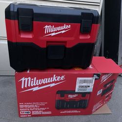 Milwaukee M18 18-Volt 2 Gal. Lithium-Ion Cordless Wet/Dry Vacuum (Vacuum-Only)