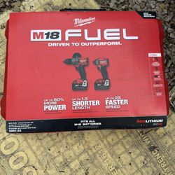 Milwaukee Drill Impact Set