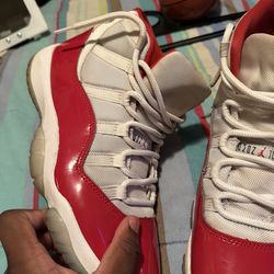 Jordan 11 cherry