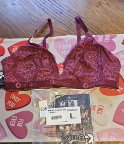 WOMEN'S ETHIKA TRIANGLE BRA NEW